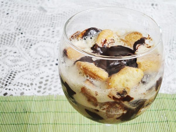 Doce Delí­cia de café com chocolate